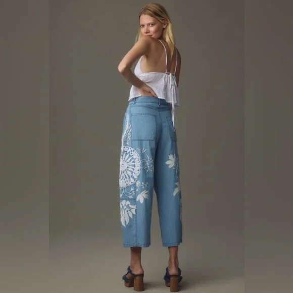 Kenna Heritage Barrel Jeans by Pilcro: Embroidered Edition Size 28 - Picture 6 of 12